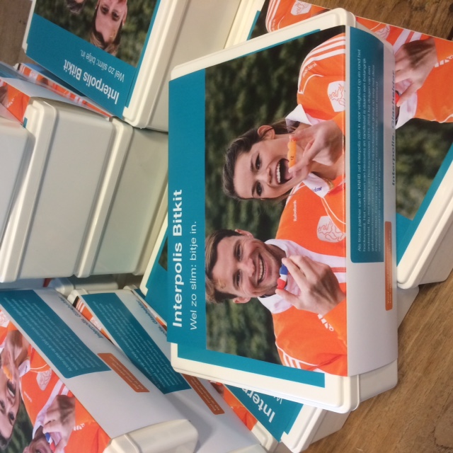 2basics-interpolis-hockey-bitje