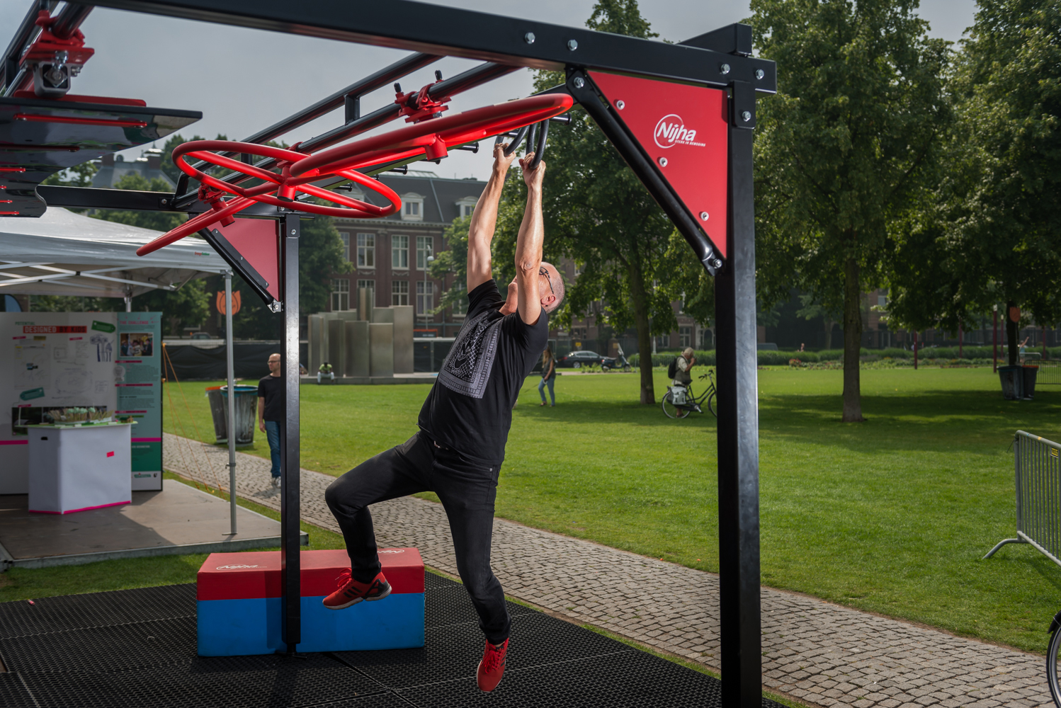 2basics-nijha-urban-sports-sportcontrainer-web