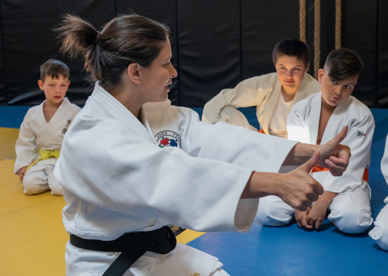 IJF - JUDO IN SCHOOLS - 2Basics